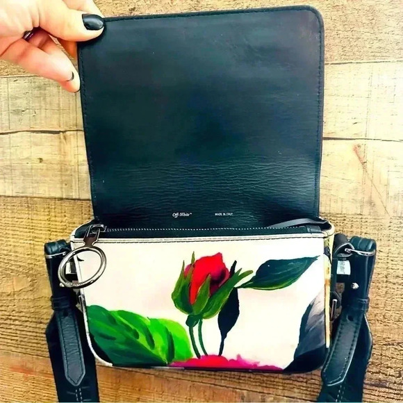 Authentic Off White Pattern Silk Floral Purse - Picture 7 of 14